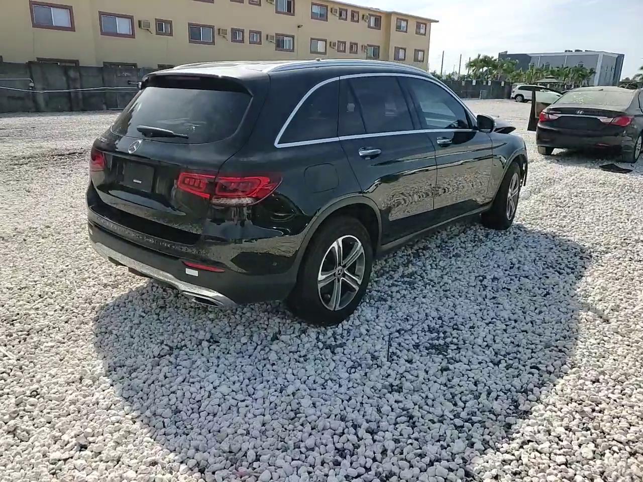 Фото: W1N0G8DB9MV264650