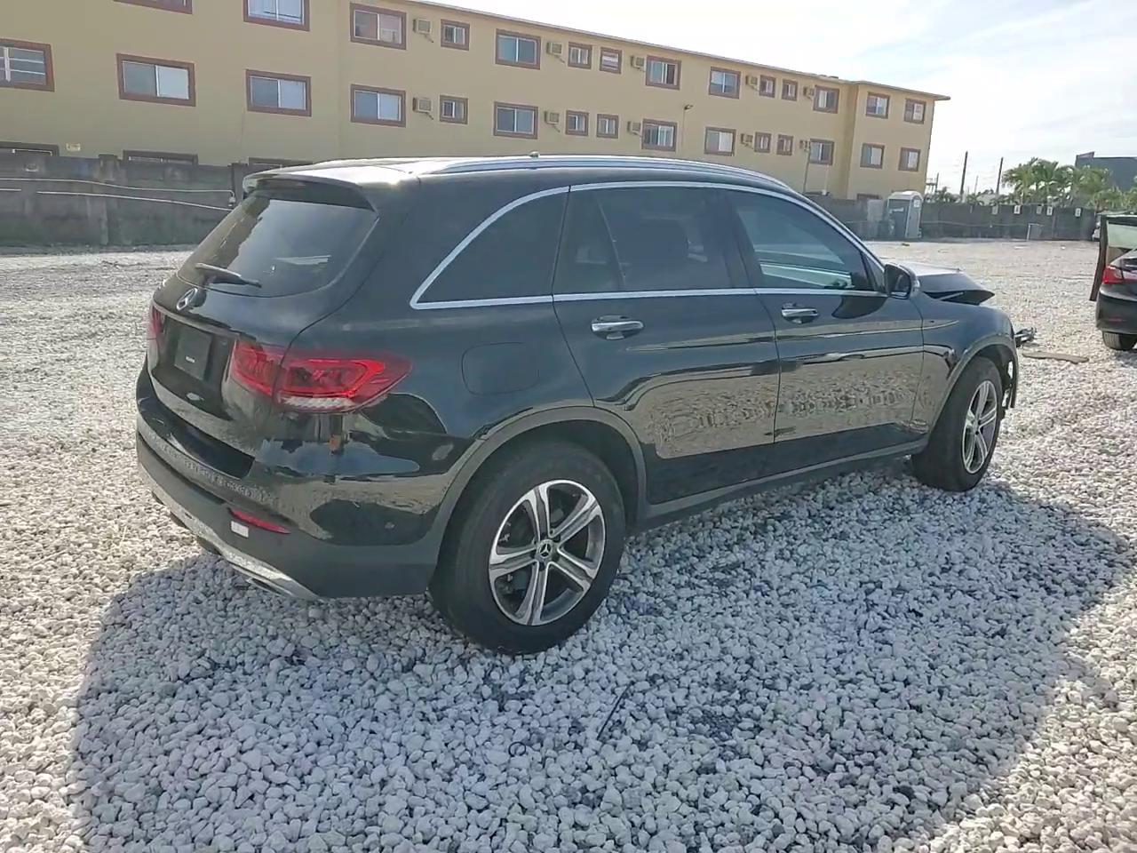 Фото: W1N0G8DB9MV264650