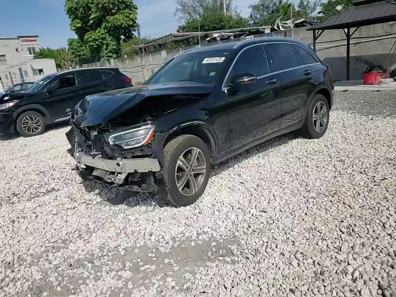 Фото: W1N0G8DB9MV264650