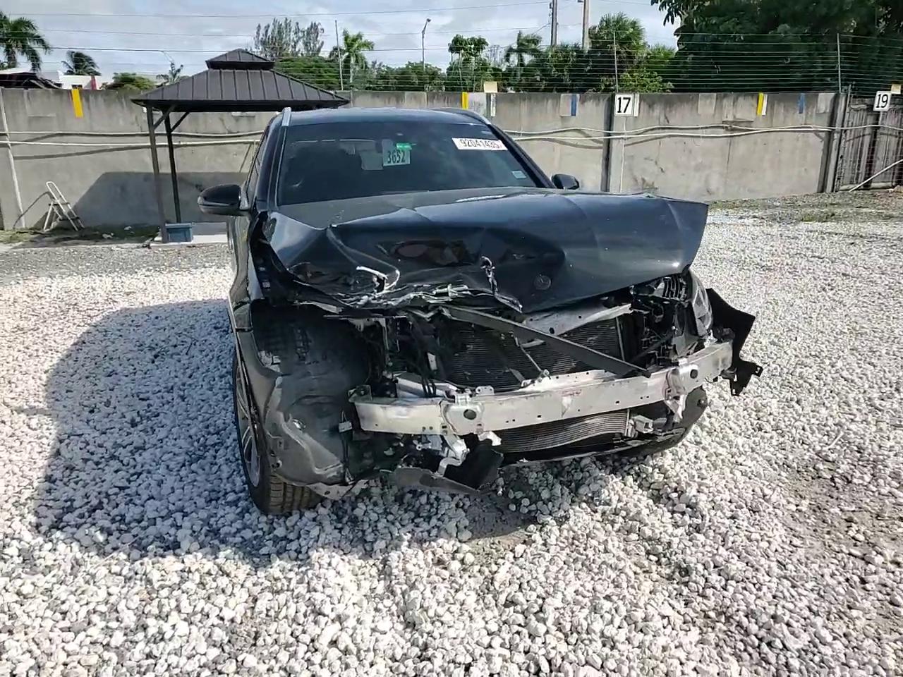 Фото: W1N0G8DB9MV264650