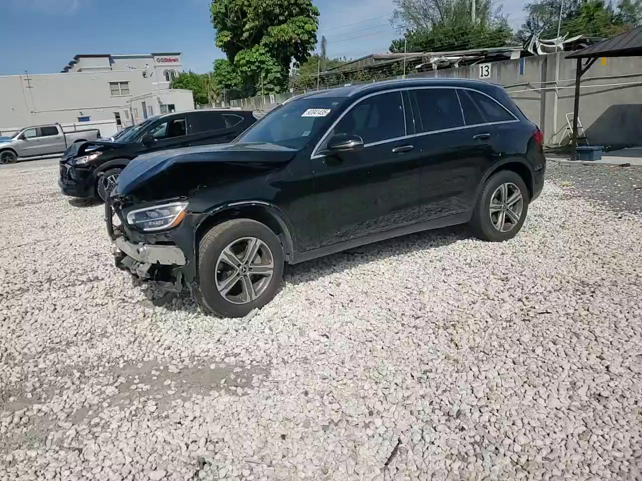 Фото: W1N0G8DB9MV264650