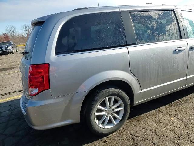 2019 Dodge Grand Caravan Sxt VIN: 2C4RDGCG9KR755363 Lot: 92884375