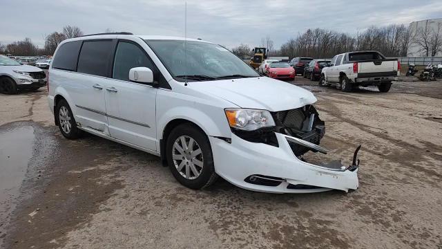 2015 Chrysler Town & Country Touring VIN: 2C4RC1BG4FR572248 Lot: 93824215