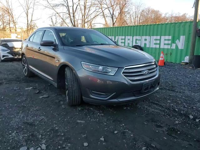 2015 Ford Taurus Sel VIN: 1FAHP2H81FG174010 Lot: 93721055