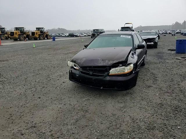 1998 Honda Accord Ex VIN: 1HGCG5654WA008891 Lot: 94146035