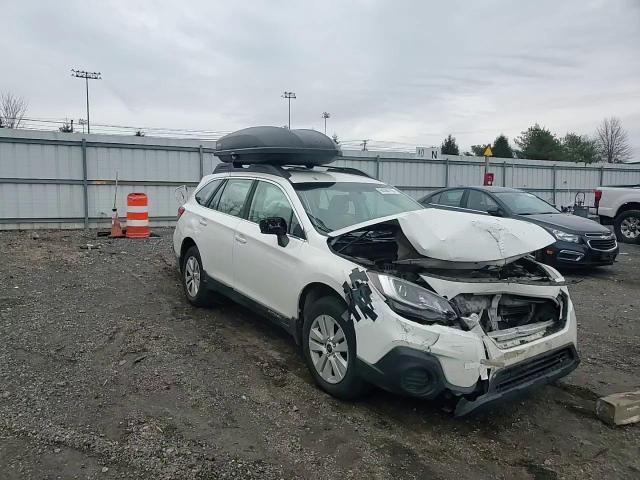 2018 Subaru Outback 2.5I VIN: 4S4BSAAC1J3352615 Lot: 94360765