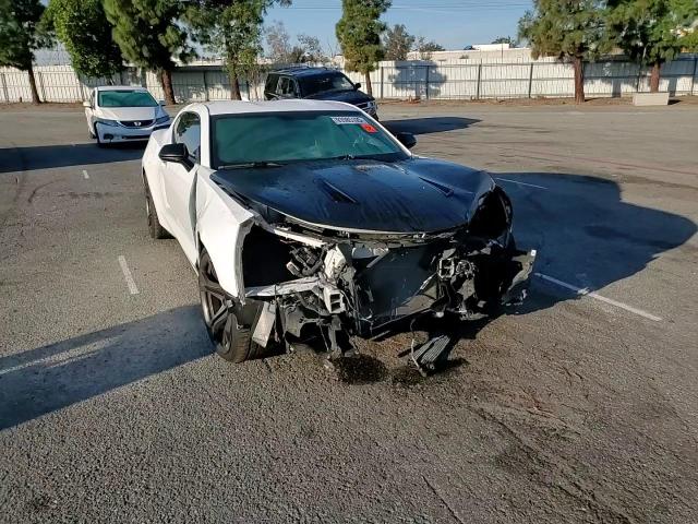 2018 Chevrolet Camaro Ss VIN: 1G1FE1R78J0158596 Lot: 93985195