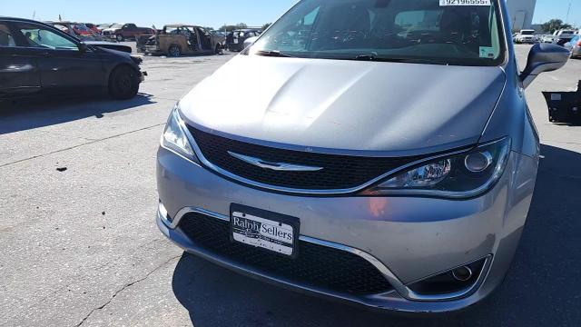 2017 Chrysler Pacifica Touring L VIN: 2C4RC1BG3HR543889 Lot: 92196555