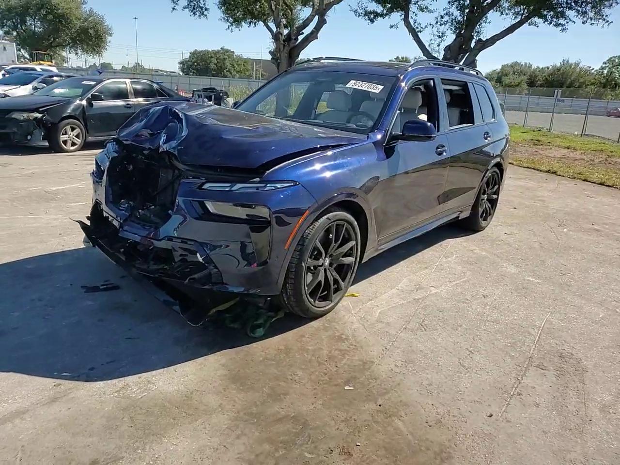 Фото: 5UX23EM01T9136806