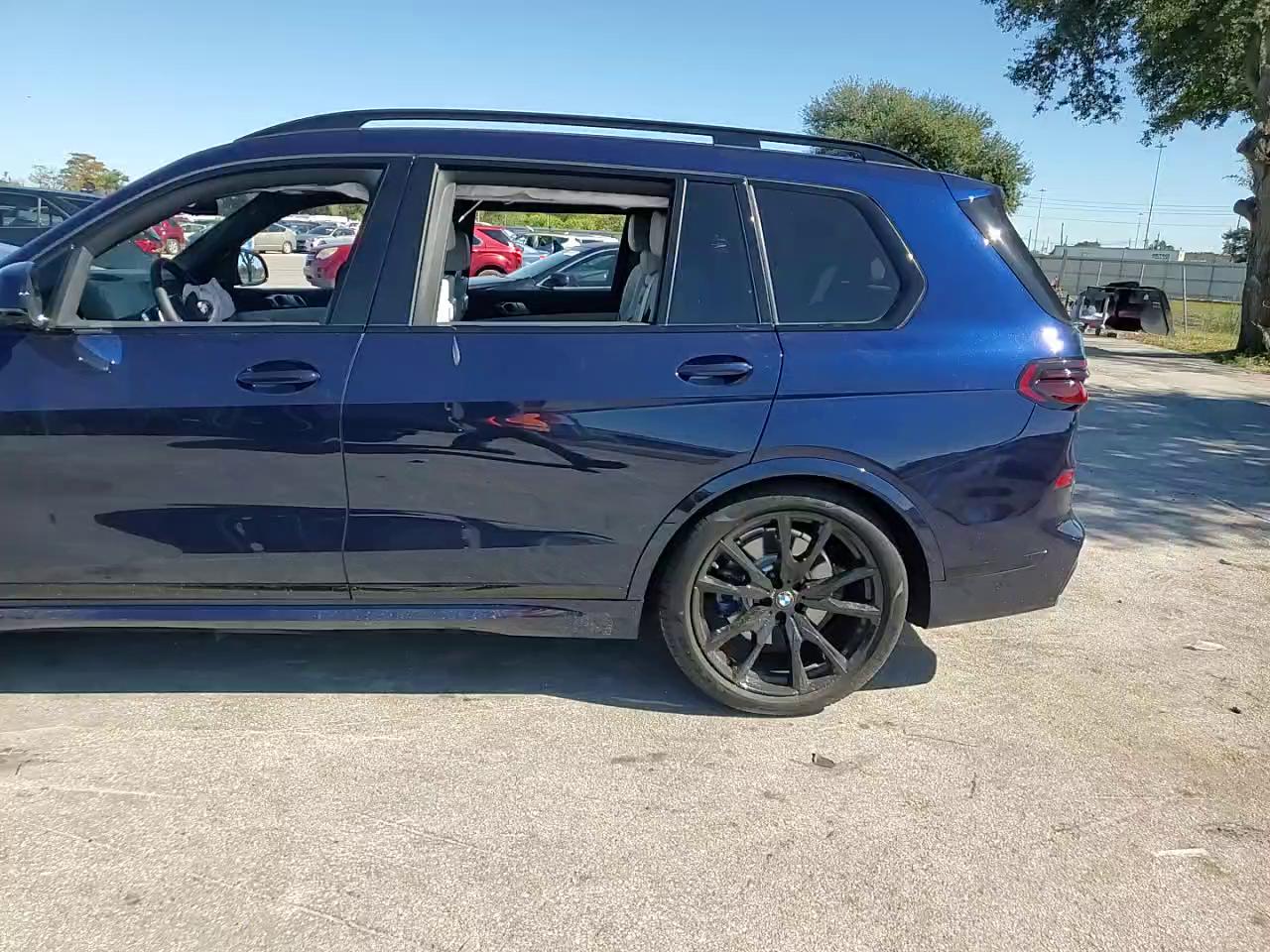 Фото: 5UX23EM01T9136806