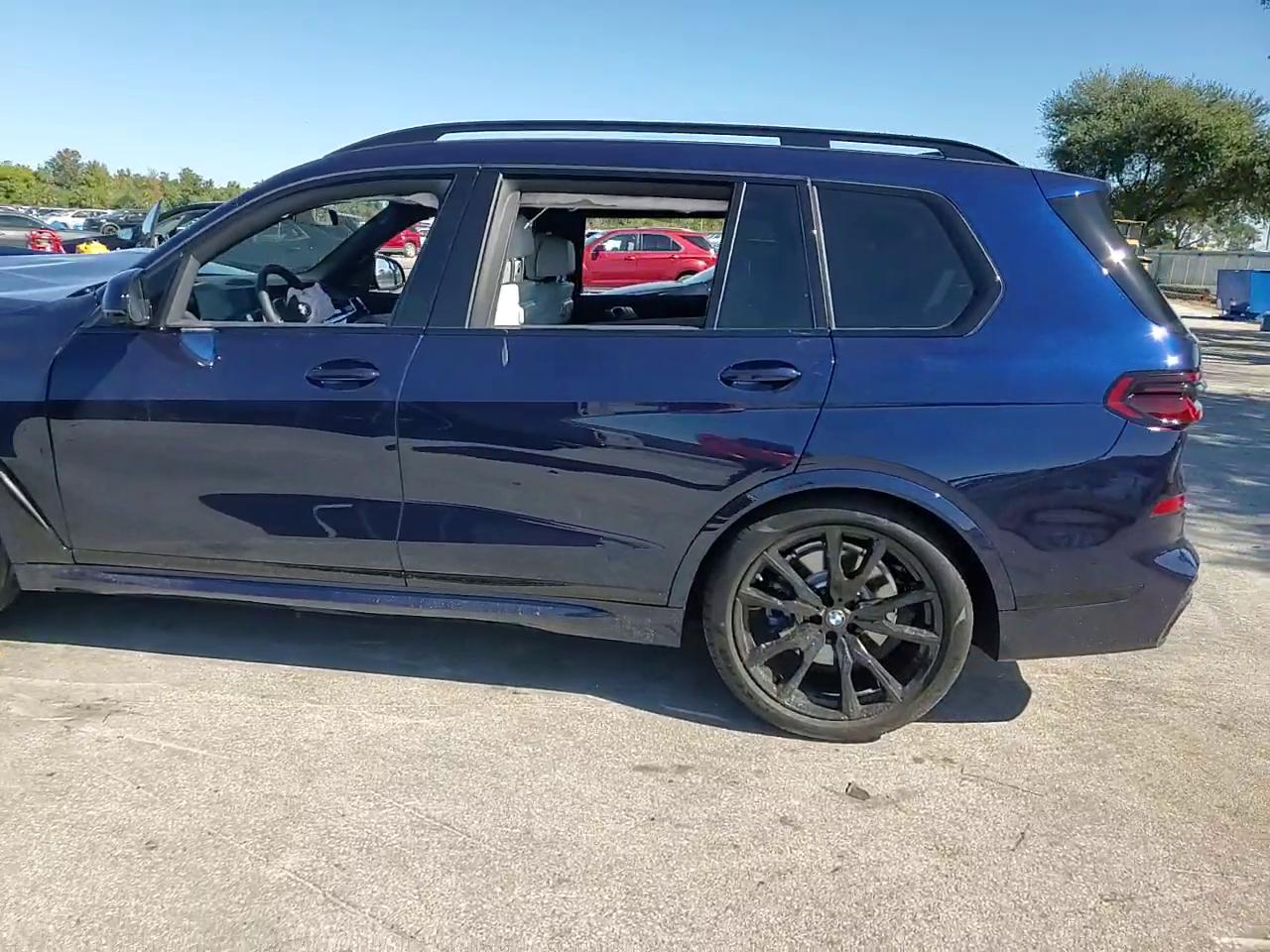 Фото: 5UX23EM01T9136806