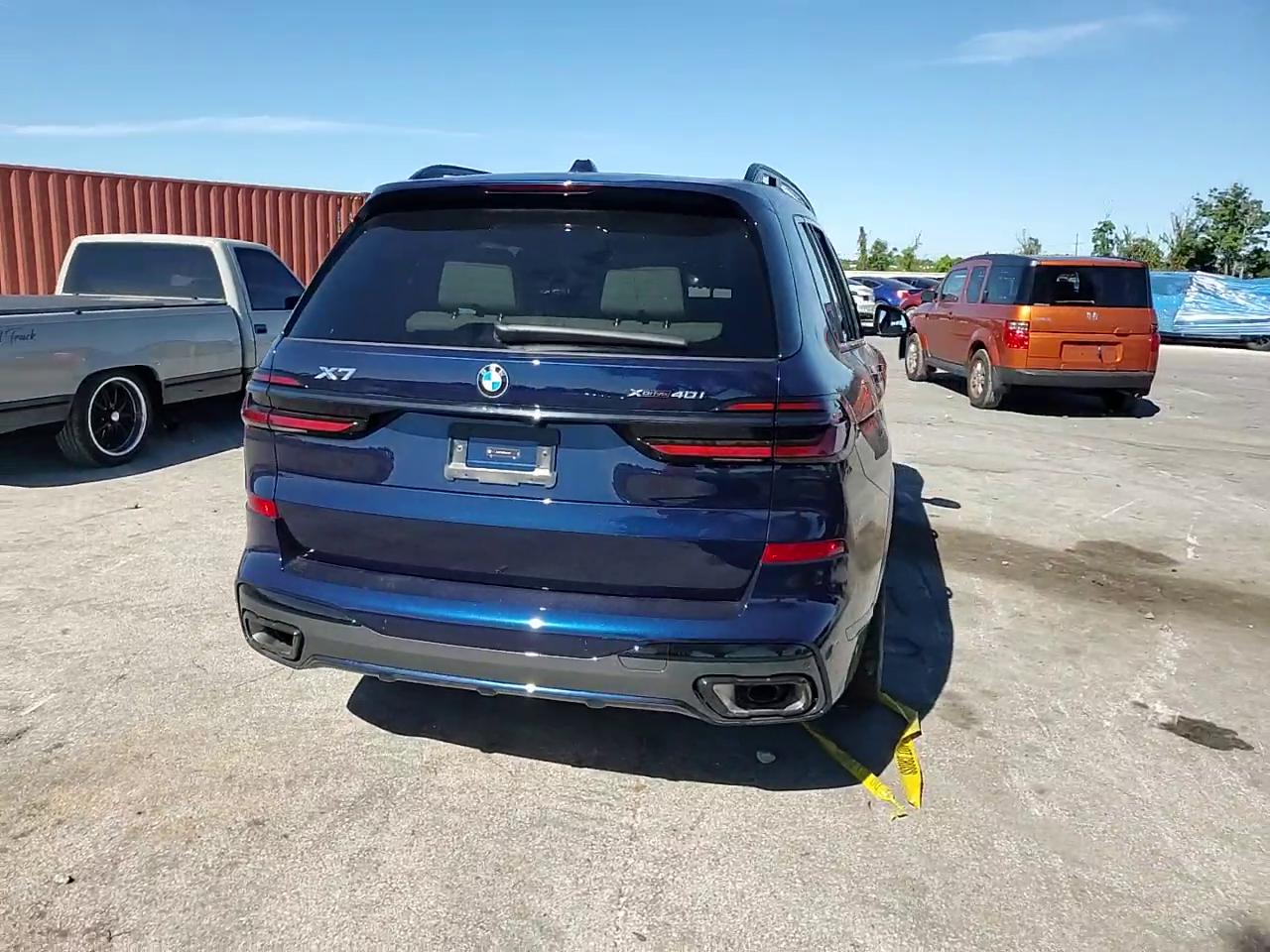 Фото: 5UX23EM01T9136806