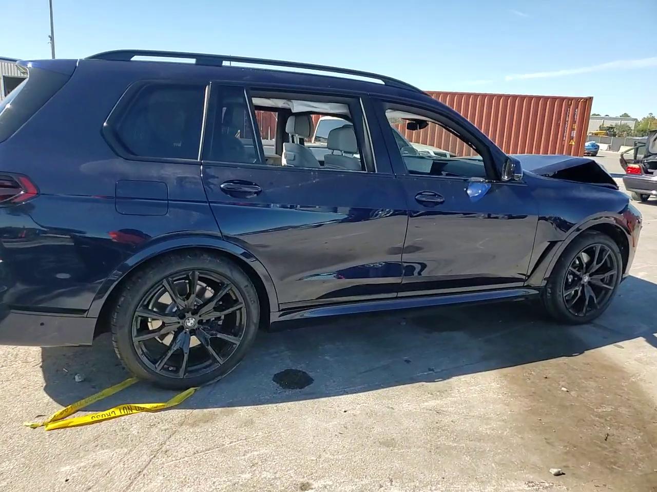 Фото: 5UX23EM01T9136806