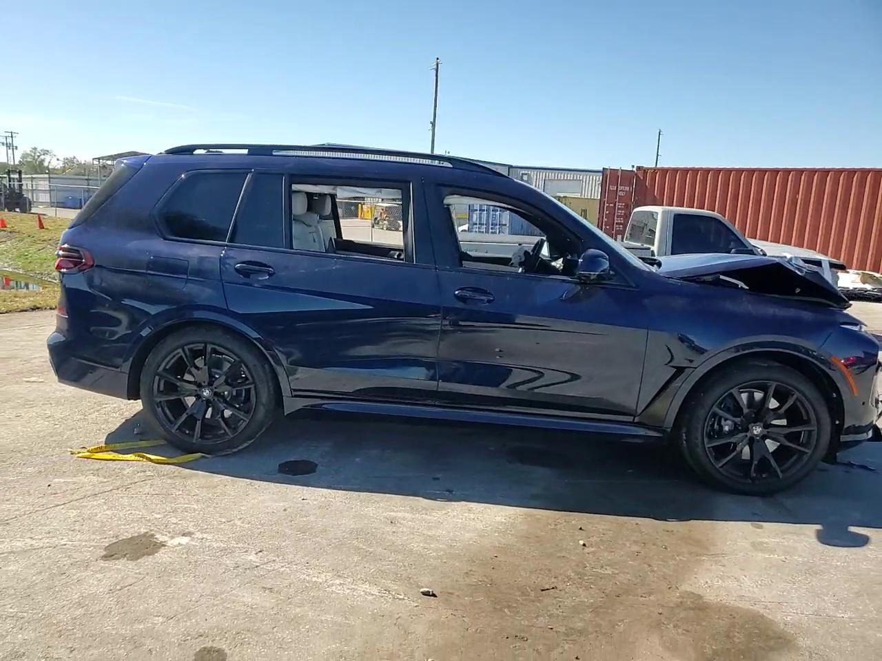 Фото: 5UX23EM01T9136806