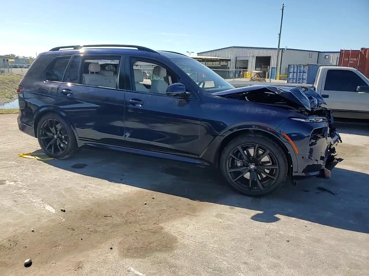 Фото: 5UX23EM01T9136806