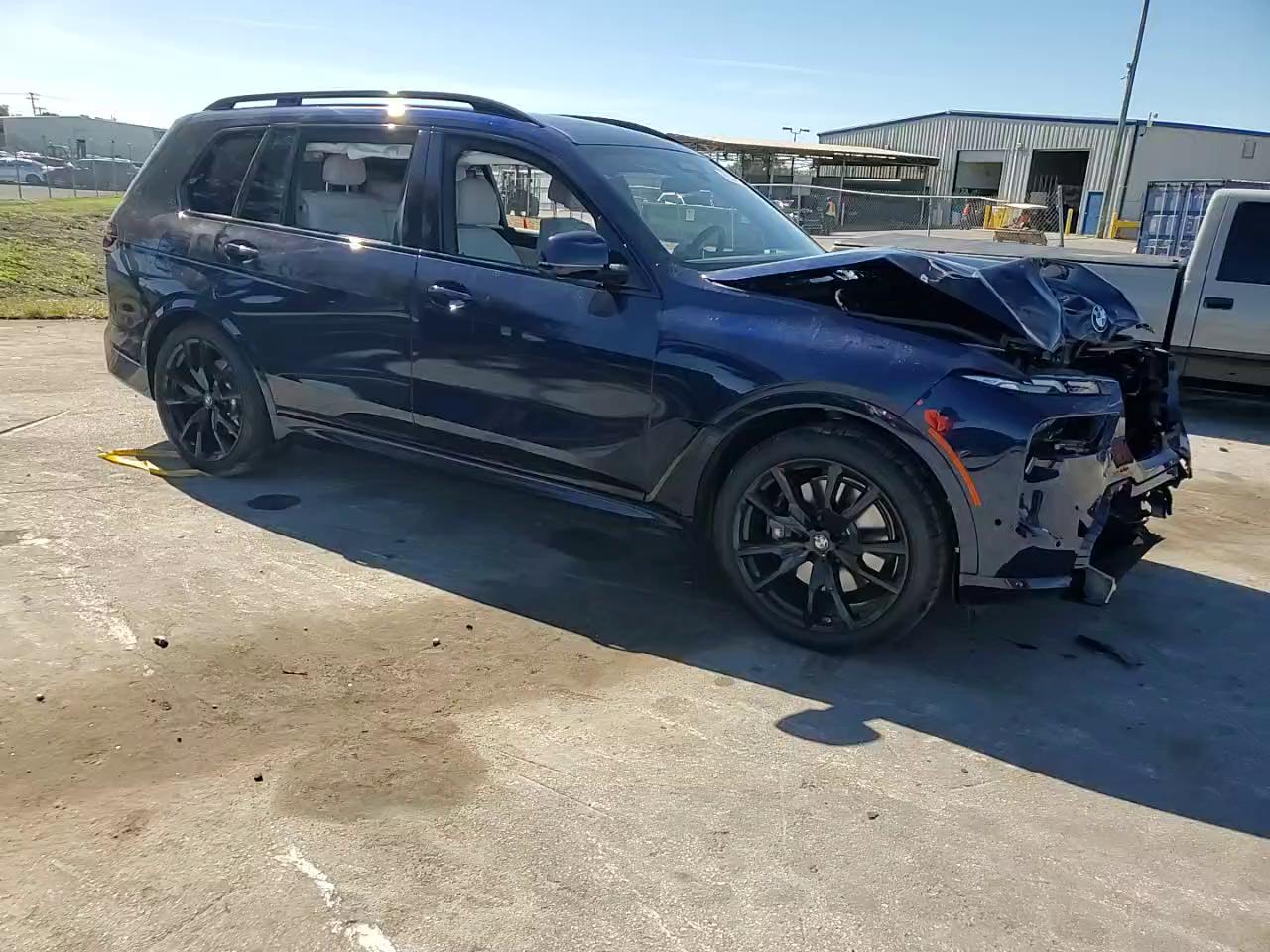 Фото: 5UX23EM01T9136806