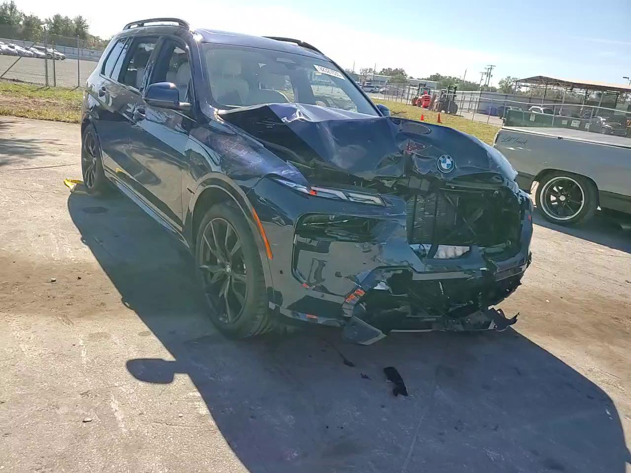 Фото: 5UX23EM01T9136806