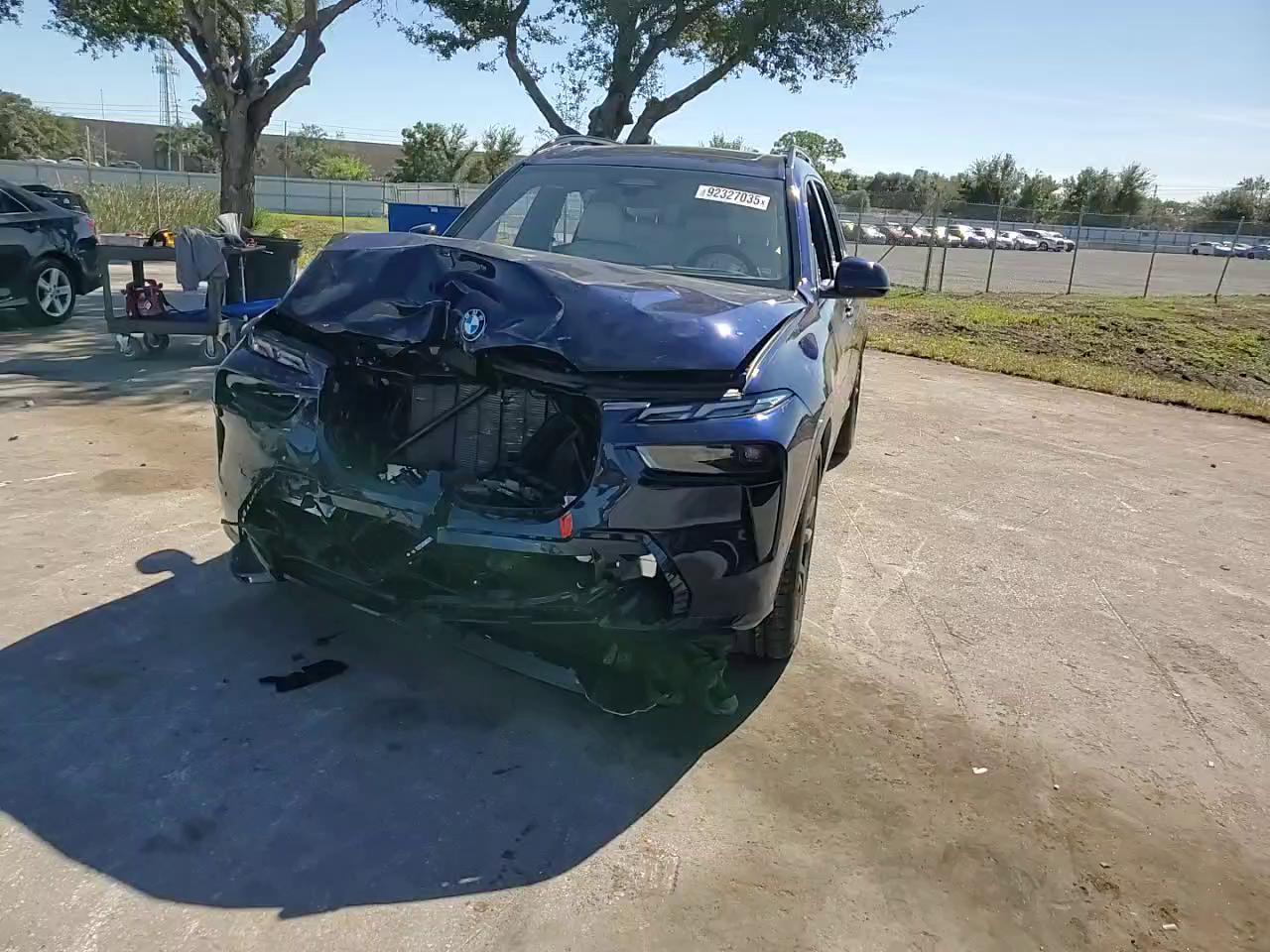 Фото: 5UX23EM01T9136806