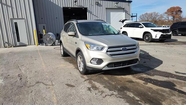 2018 Ford Escape Se VIN: 1FMCU9GD9JUC60353 Lot: 92577935