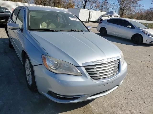 2013 Chrysler 200 Limited VIN: 1C3CCBCG0DN559019 Lot: 91977345