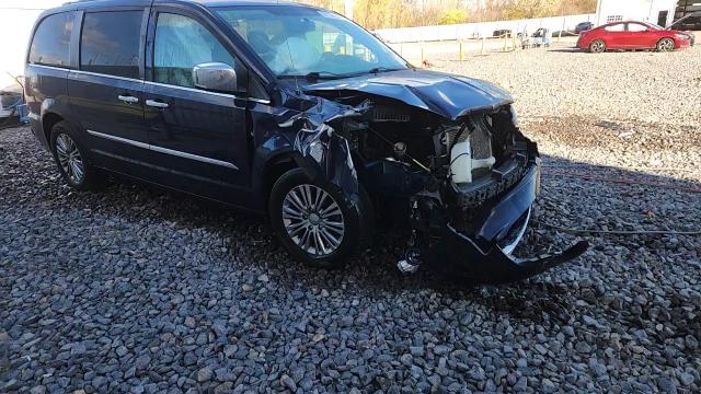 2014 Chrysler Town & Country Touring L VIN: 2C4RC1CG2ER196064 Lot: 92173475