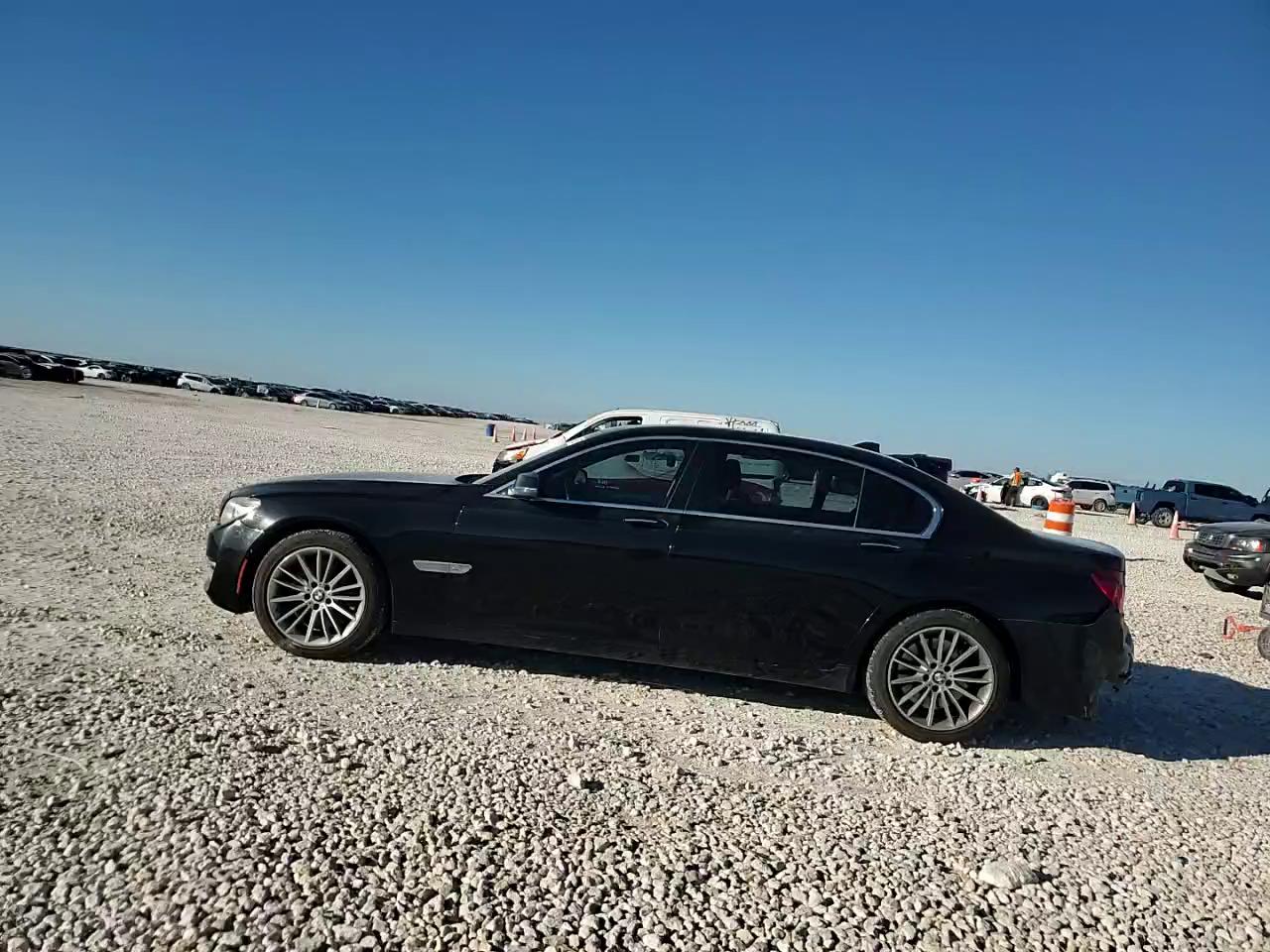 Фото: WBAYF8C55ED141764