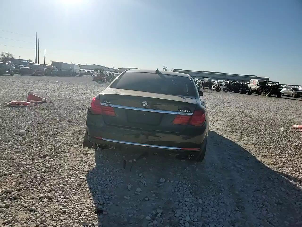 Фото: WBAYF8C55ED141764