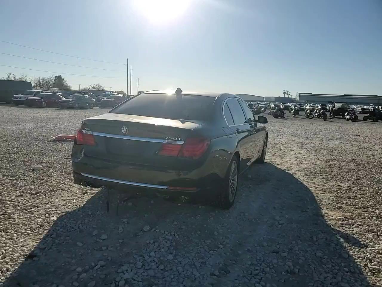 Фото: WBAYF8C55ED141764