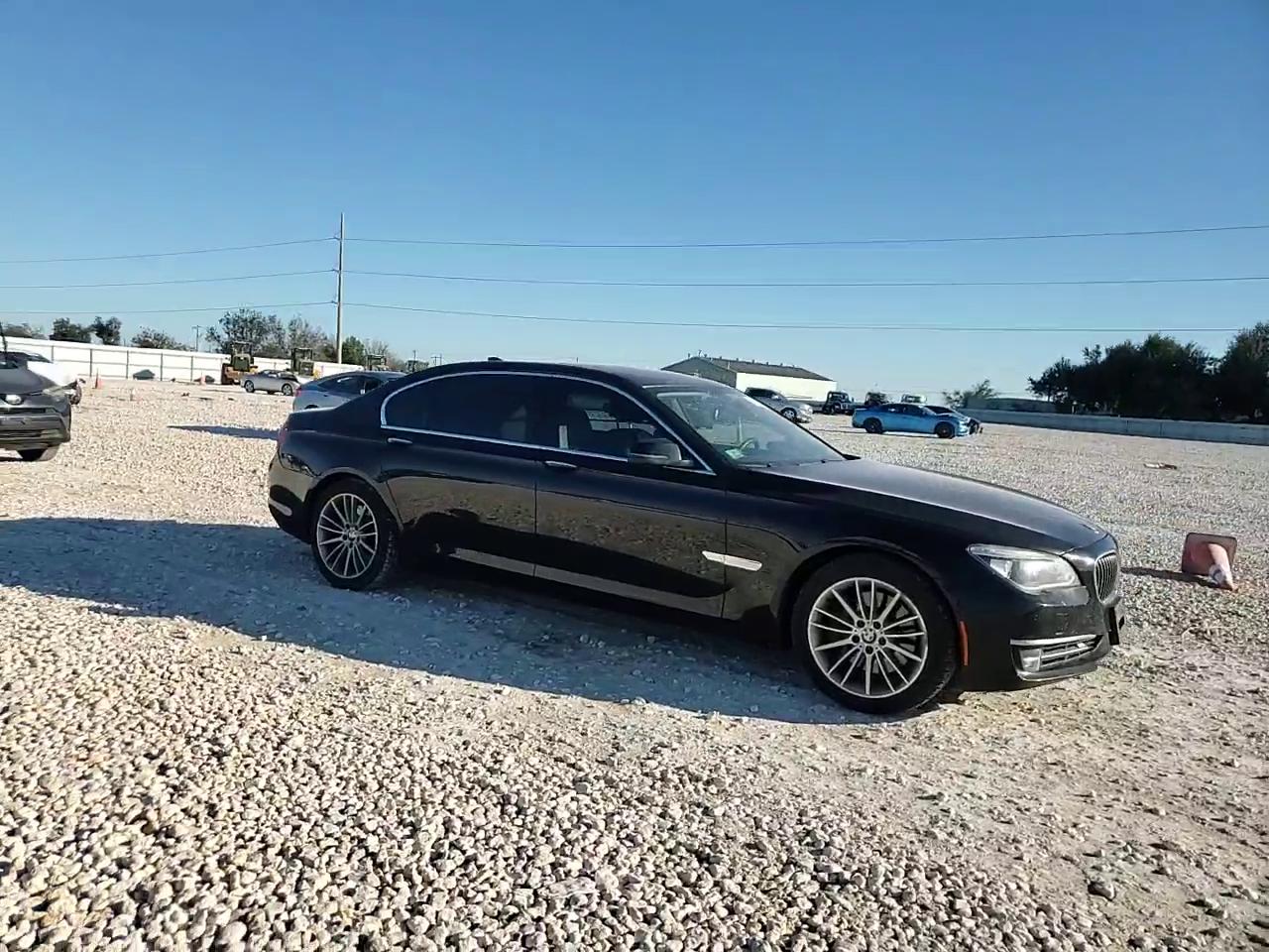 Фото: WBAYF8C55ED141764