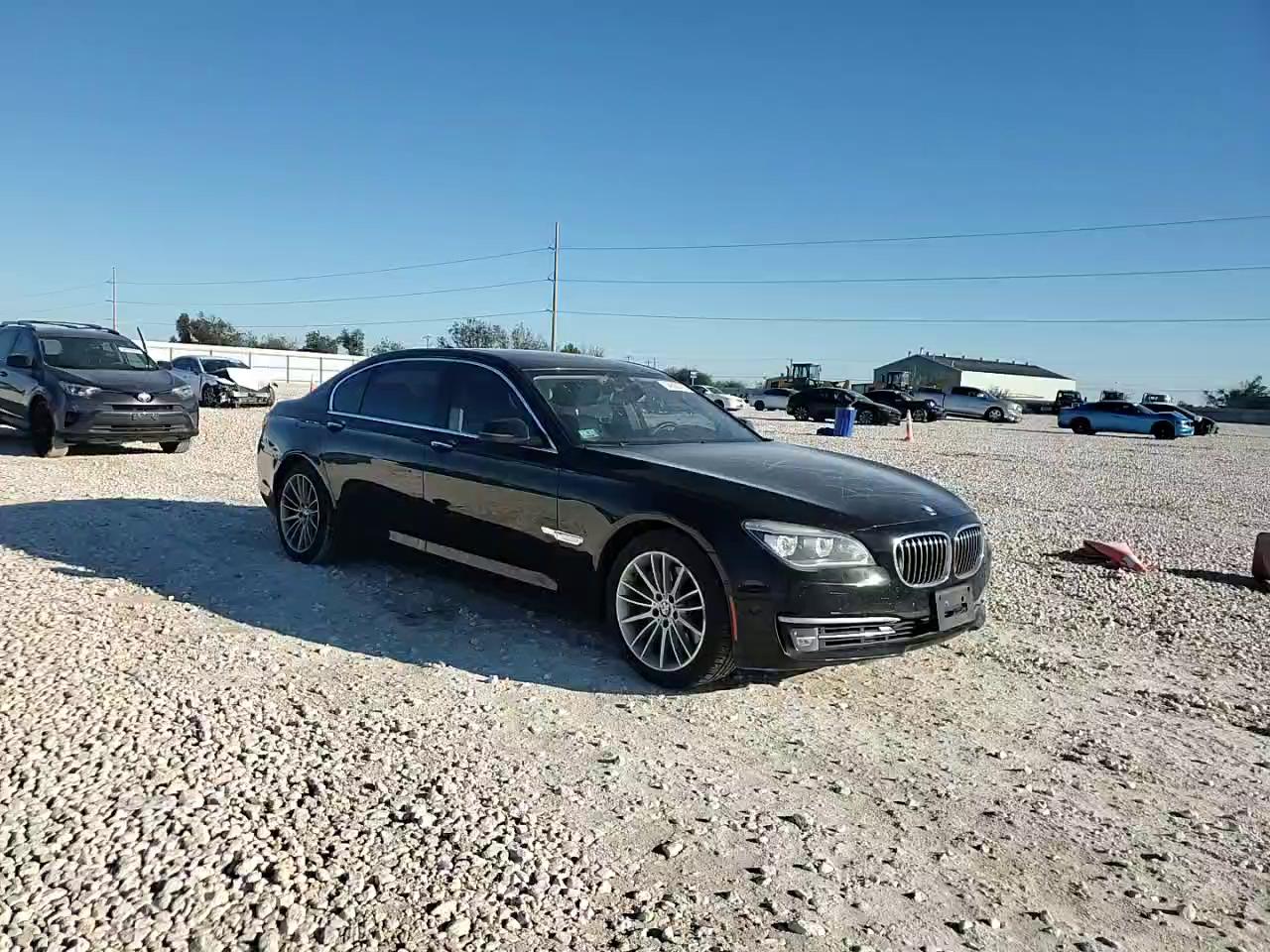 Фото: WBAYF8C55ED141764