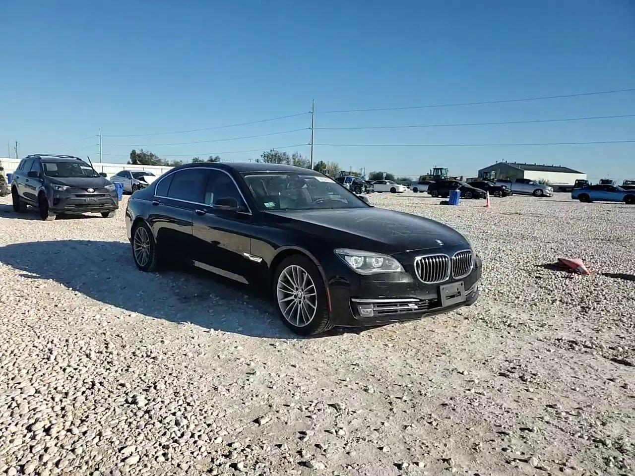 Фото: WBAYF8C55ED141764