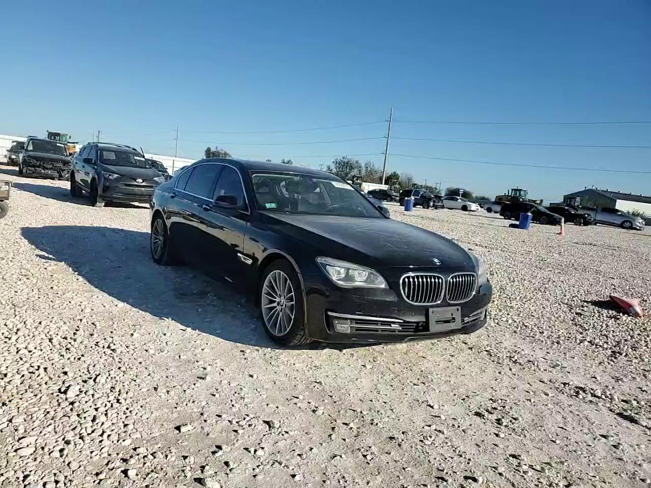 Фото: WBAYF8C55ED141764