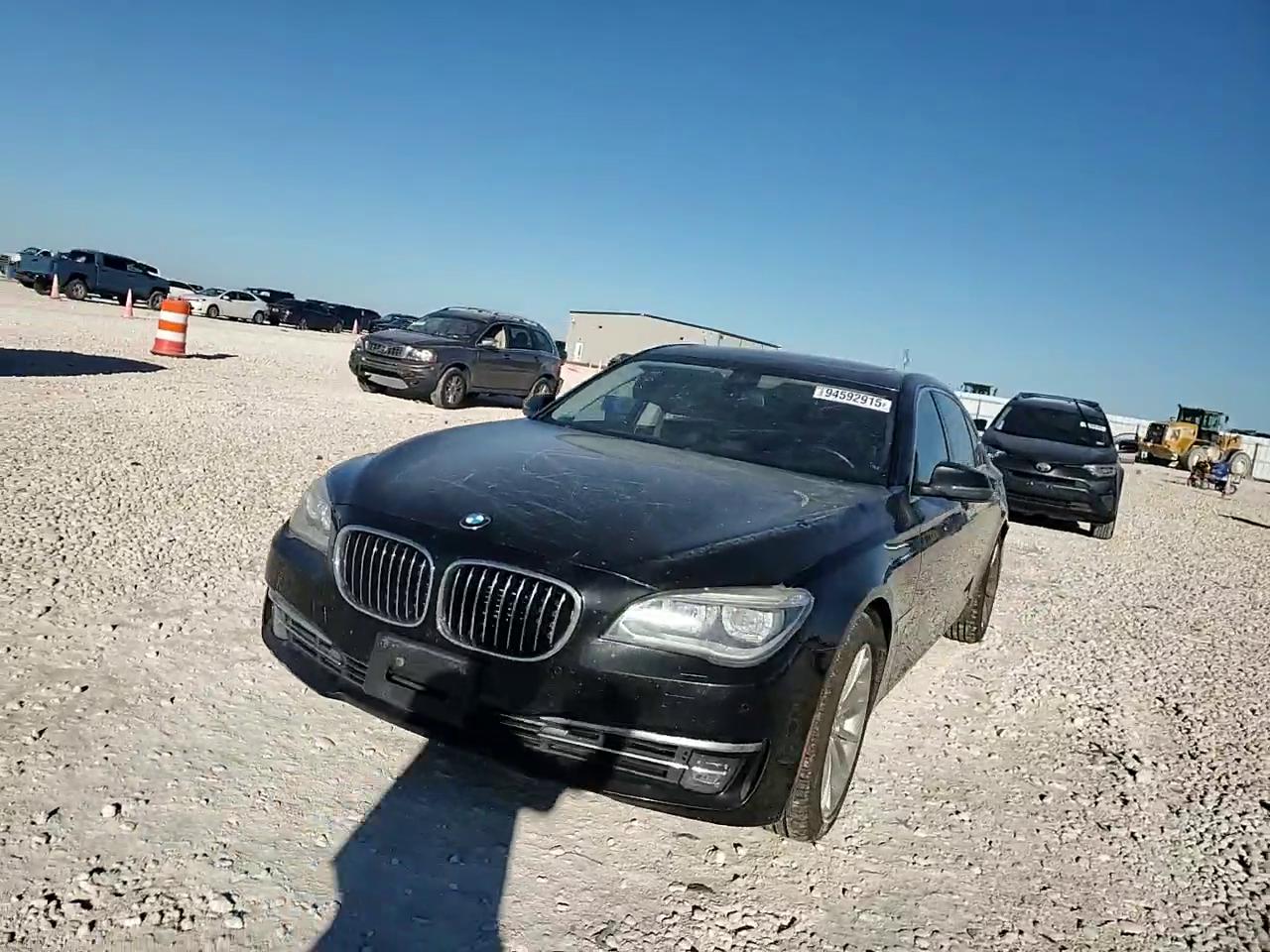 Фото: WBAYF8C55ED141764