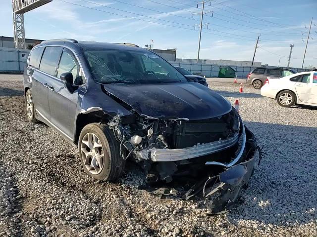 2018 Chrysler Pacifica Touring L Plus VIN: 2C4RC1EG6JR234354 Lot: 92933095
