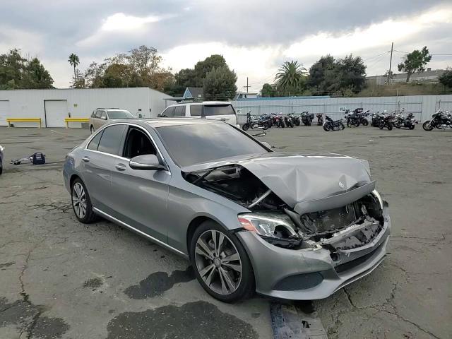 2015 Mercedes-Benz C 300 VIN: 55SWF4JB2FU088445 Lot: 92486575