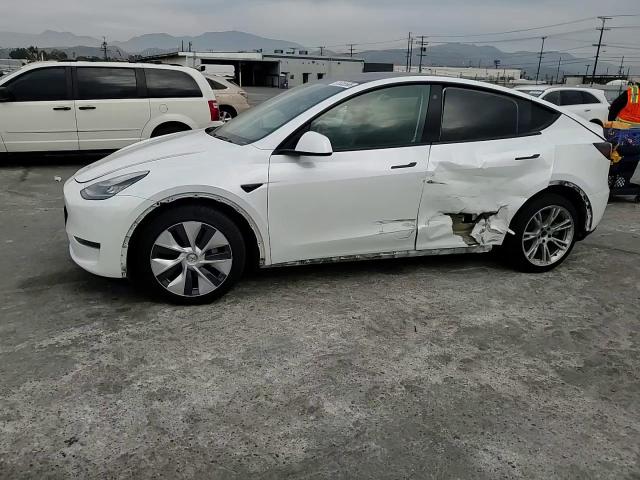 2021 Tesla Model Y VIN: 5YJYGDEEXMF063558 Lot: 91835565