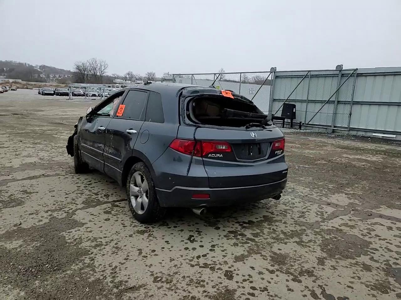 Фото: 5J8TB185X7A002812