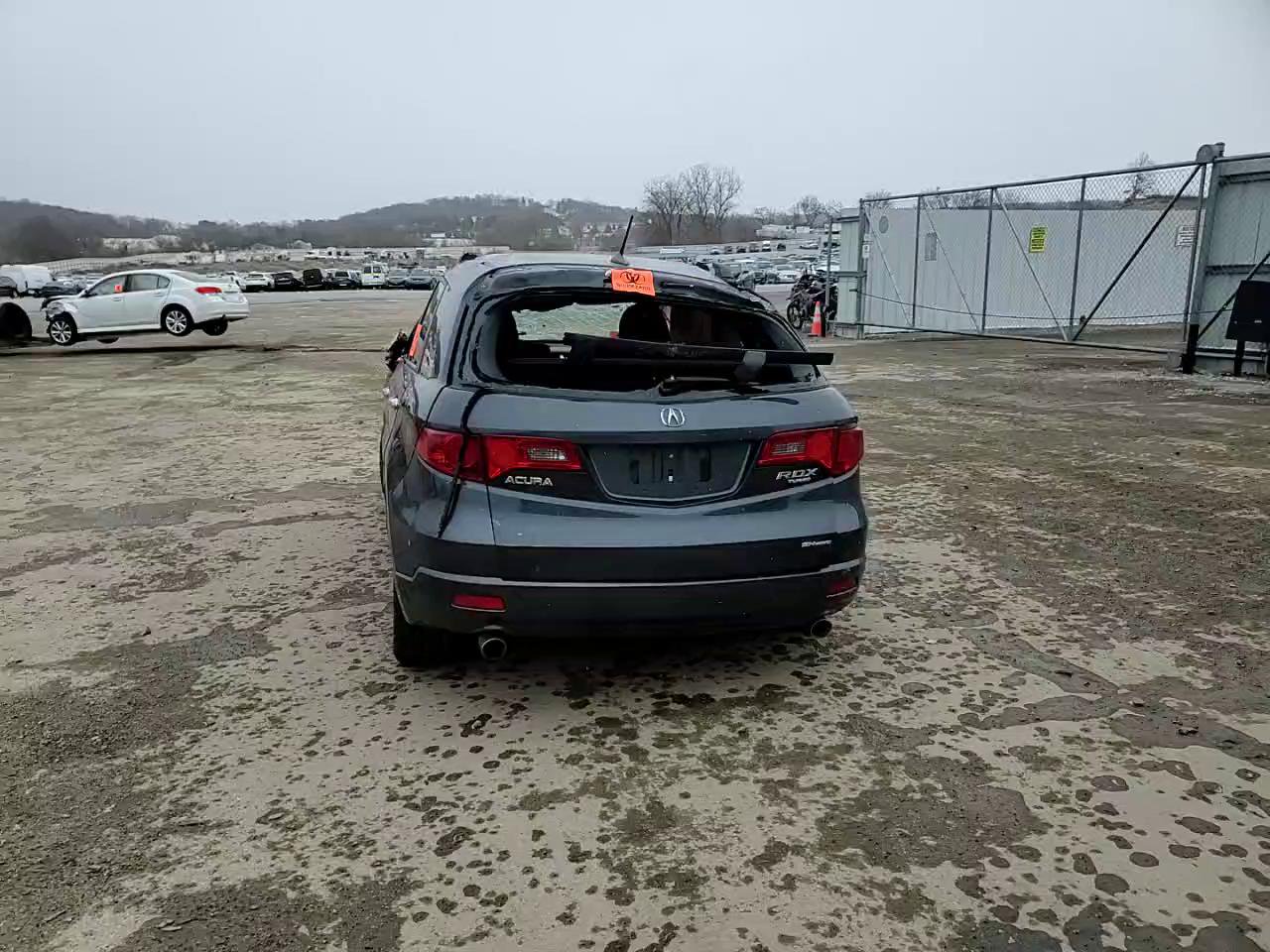 Фото: 5J8TB185X7A002812