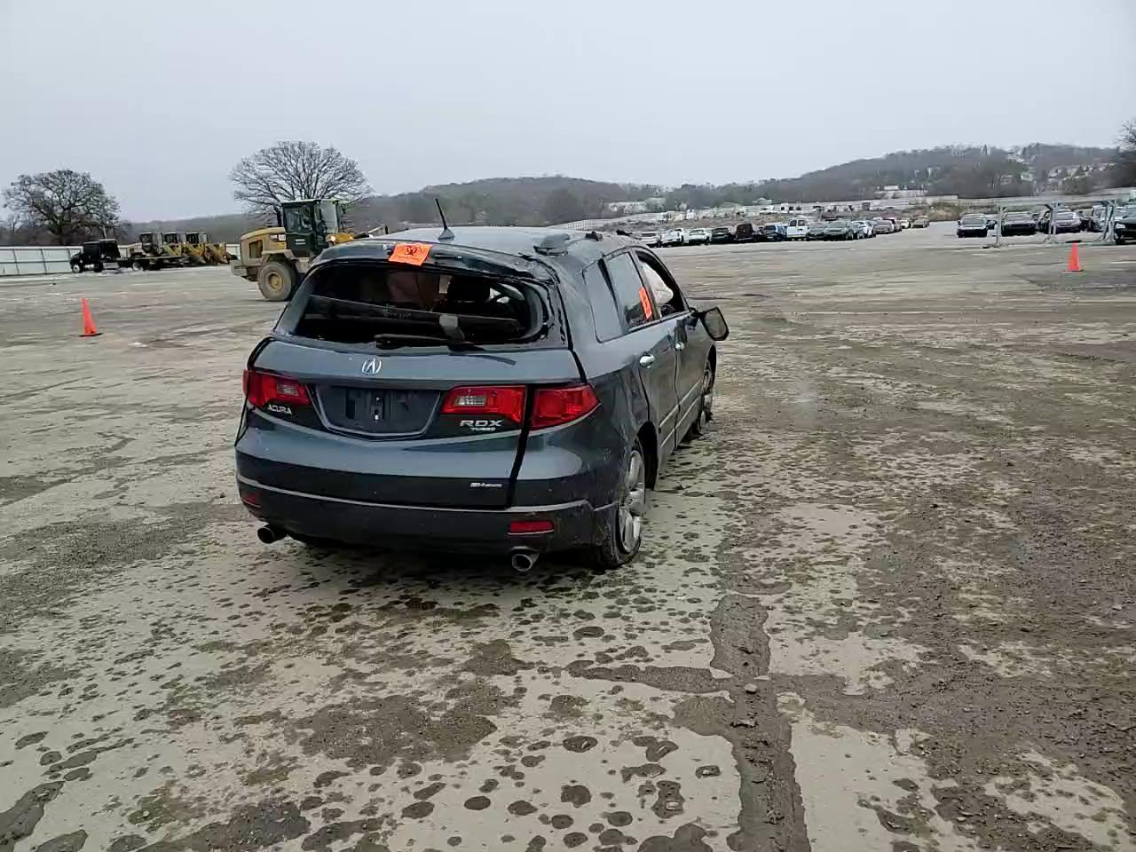 Фото: 5J8TB185X7A002812