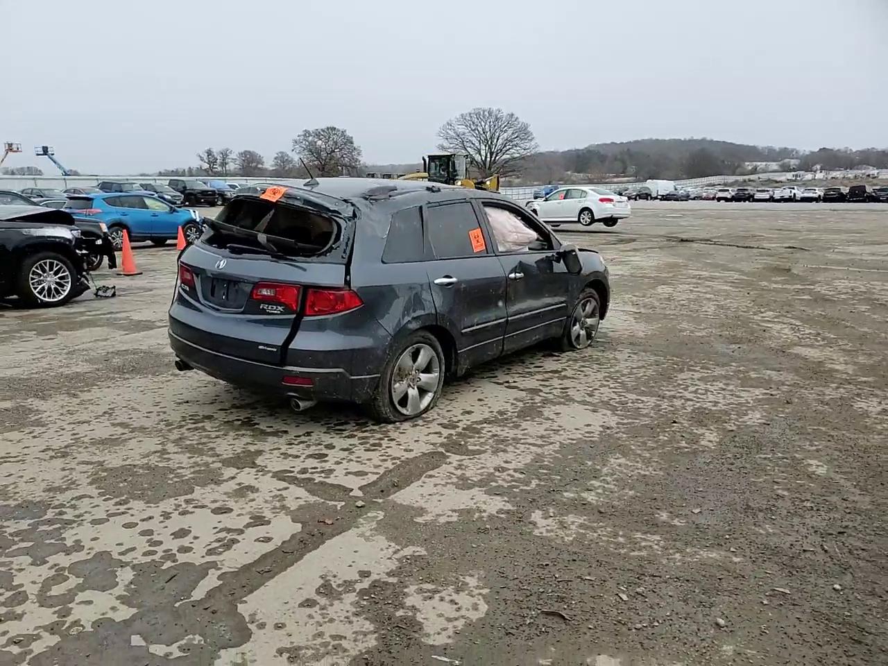 Фото: 5J8TB185X7A002812