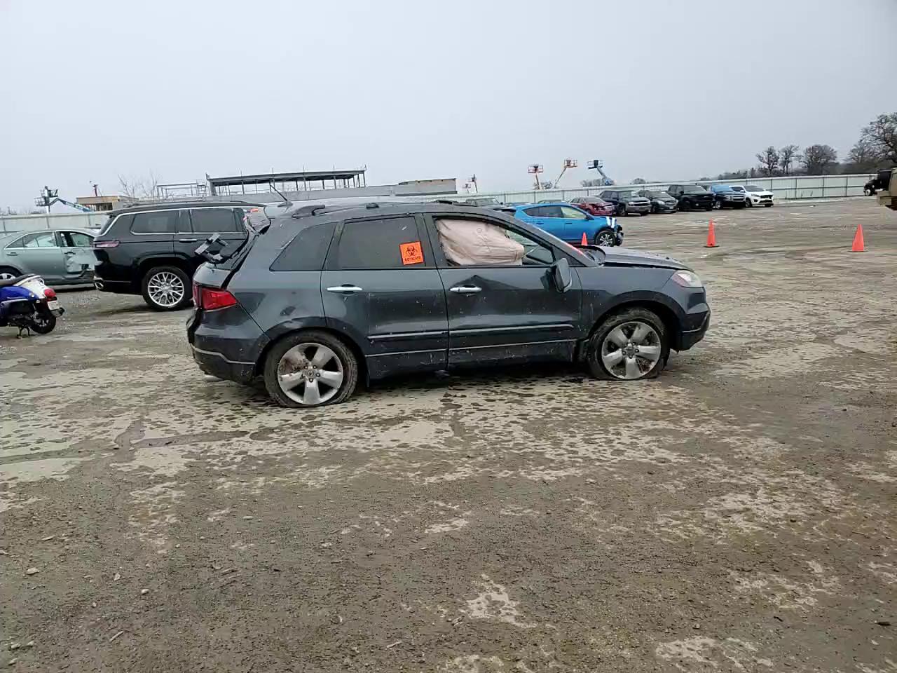 Фото: 5J8TB185X7A002812