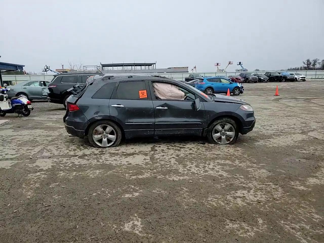 Фото: 5J8TB185X7A002812