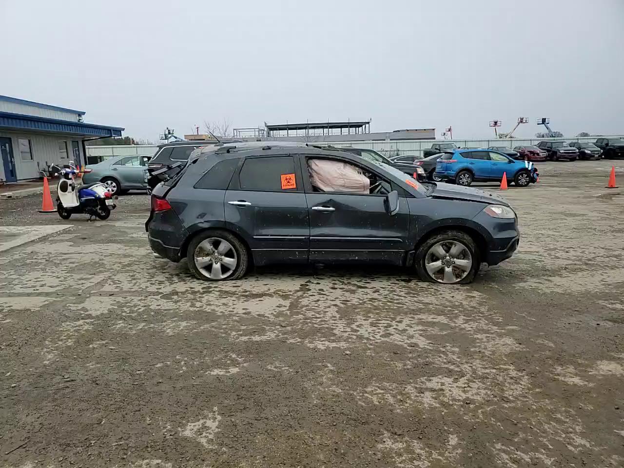 Фото: 5J8TB185X7A002812