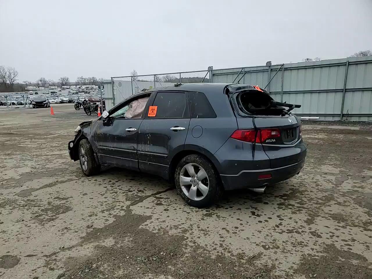 Фото: 5J8TB185X7A002812