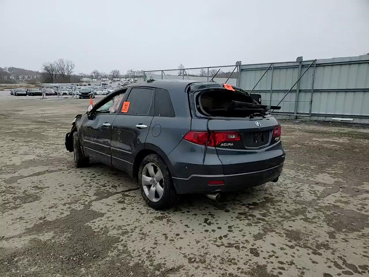 Фото: 5J8TB185X7A002812