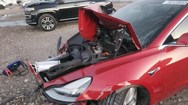 2018 Tesla Model 3 VIN: 5YJ3E1EB5JF088142 Lot: 93123855