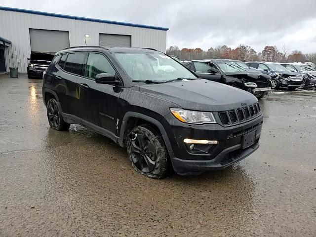 2018 Jeep Compass Latitude VIN: 3C4NJDBB4JT299201 Lot: 92046935