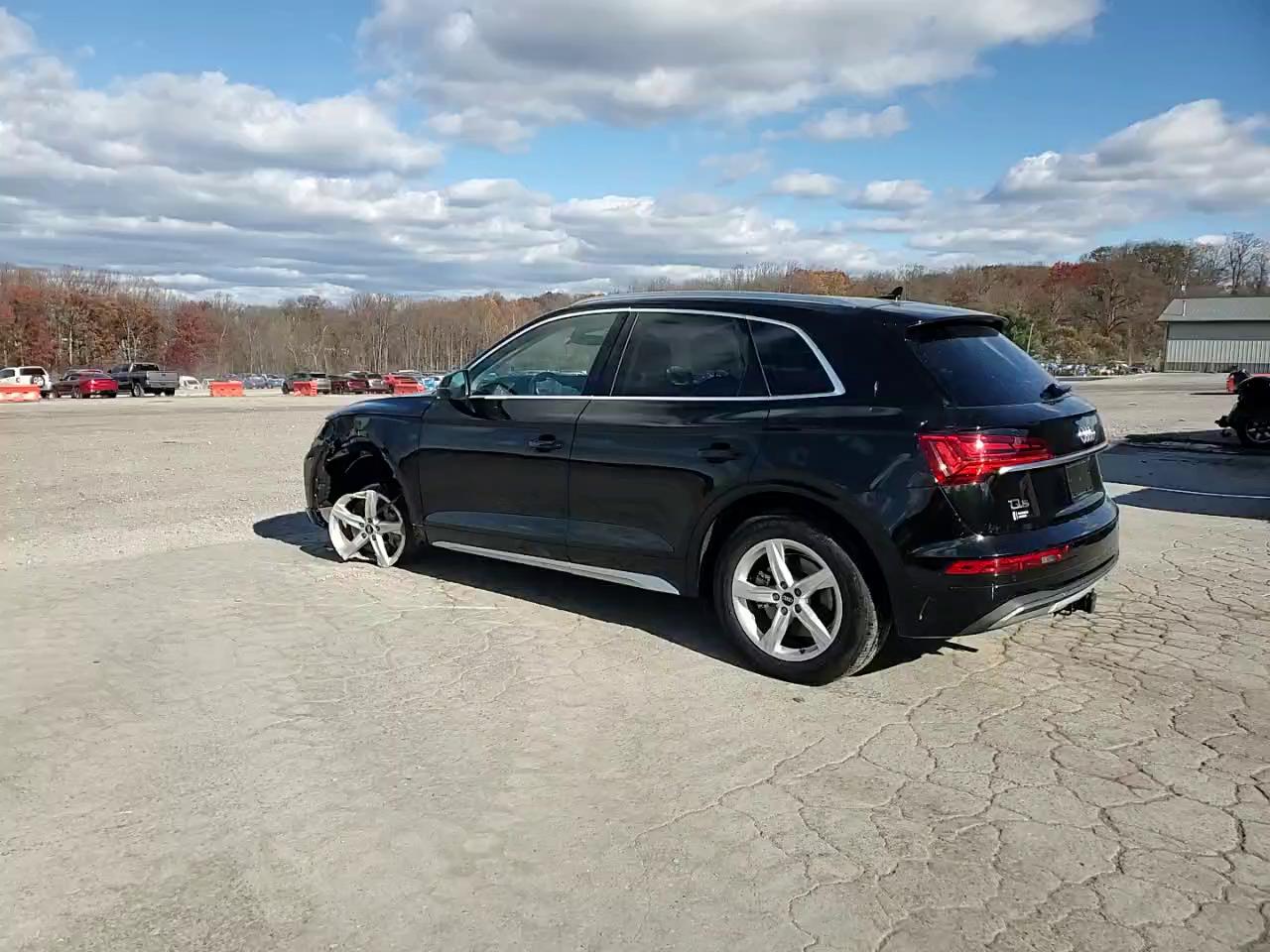 Фото: WA1AAAFY4M2055074