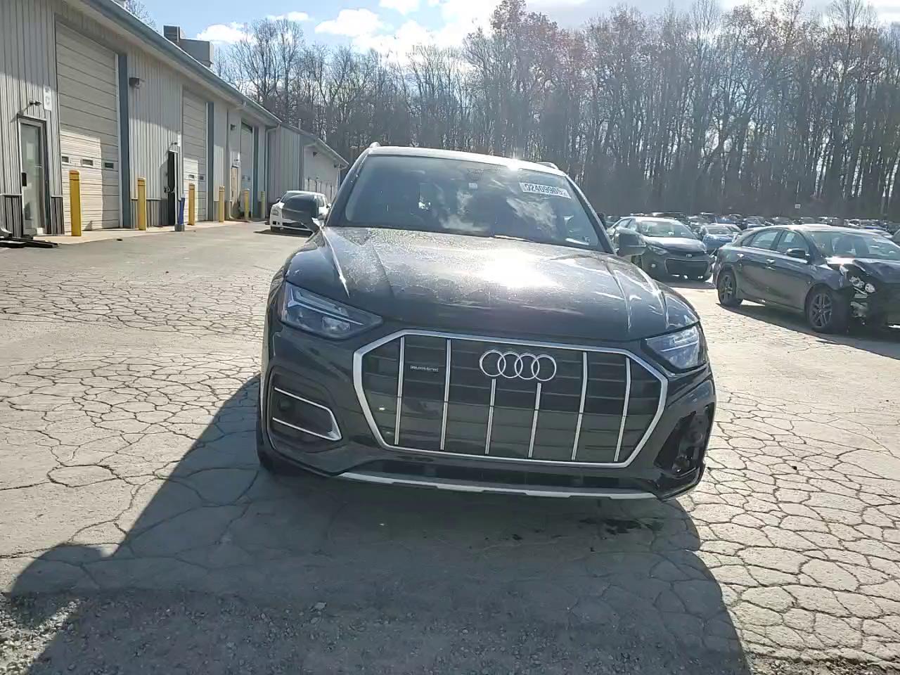 Фото: WA1AAAFY4M2055074