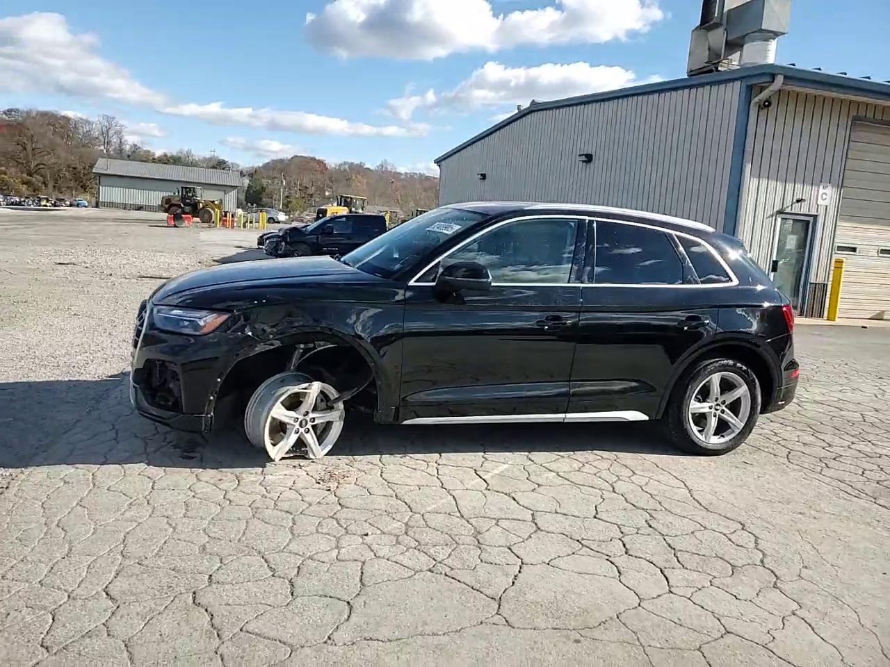 Фото: WA1AAAFY4M2055074